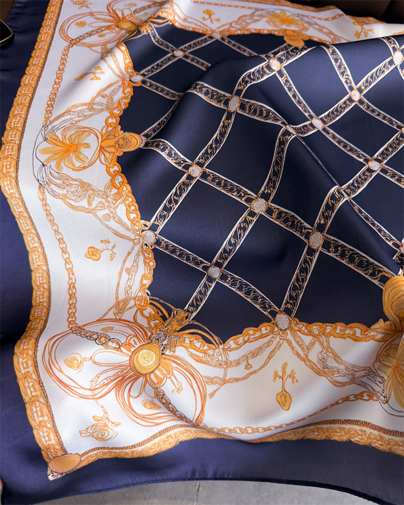 Niebieska Klasyczna Apaszka Je – Silk Scarf Square recenzja i cena