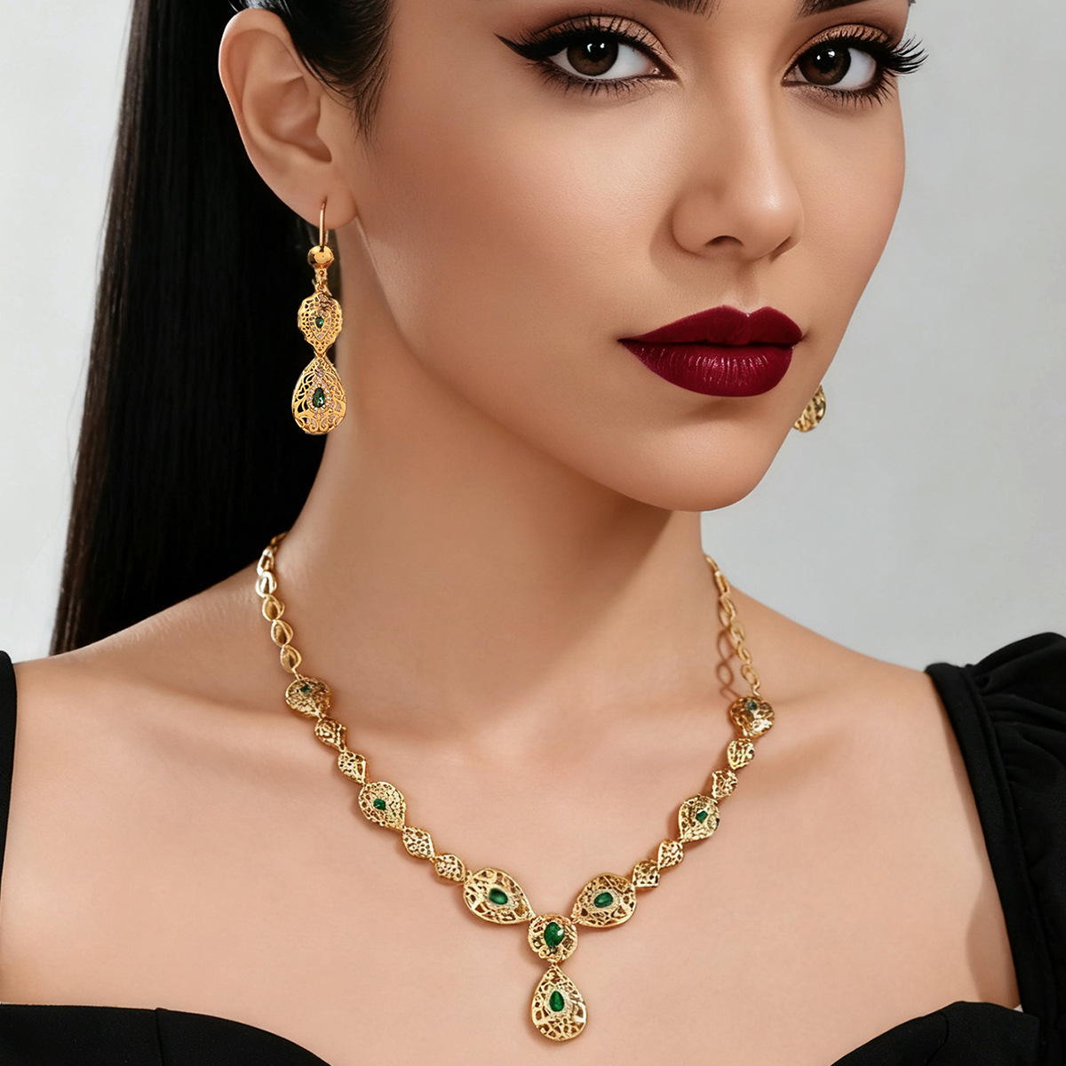 Złoty Zestaw Biżuterii 9999 -  – Women Accessories Dubai recenzja i cena